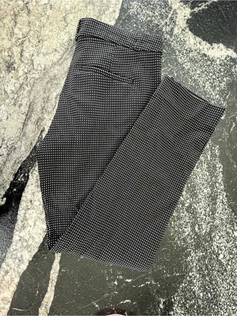 Banana Republic Black and White Dot Print Women’s Sloan Pants